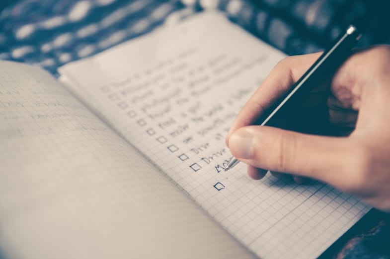 Things to Put on Your Year-End Financial Checklist